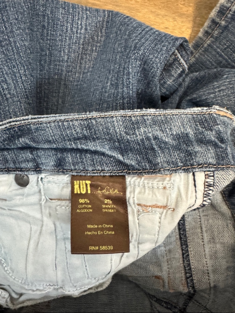 Kut from the Kloth Women's Dark Wash Bootcut Jeans - size 4 - Picture 6 of 7